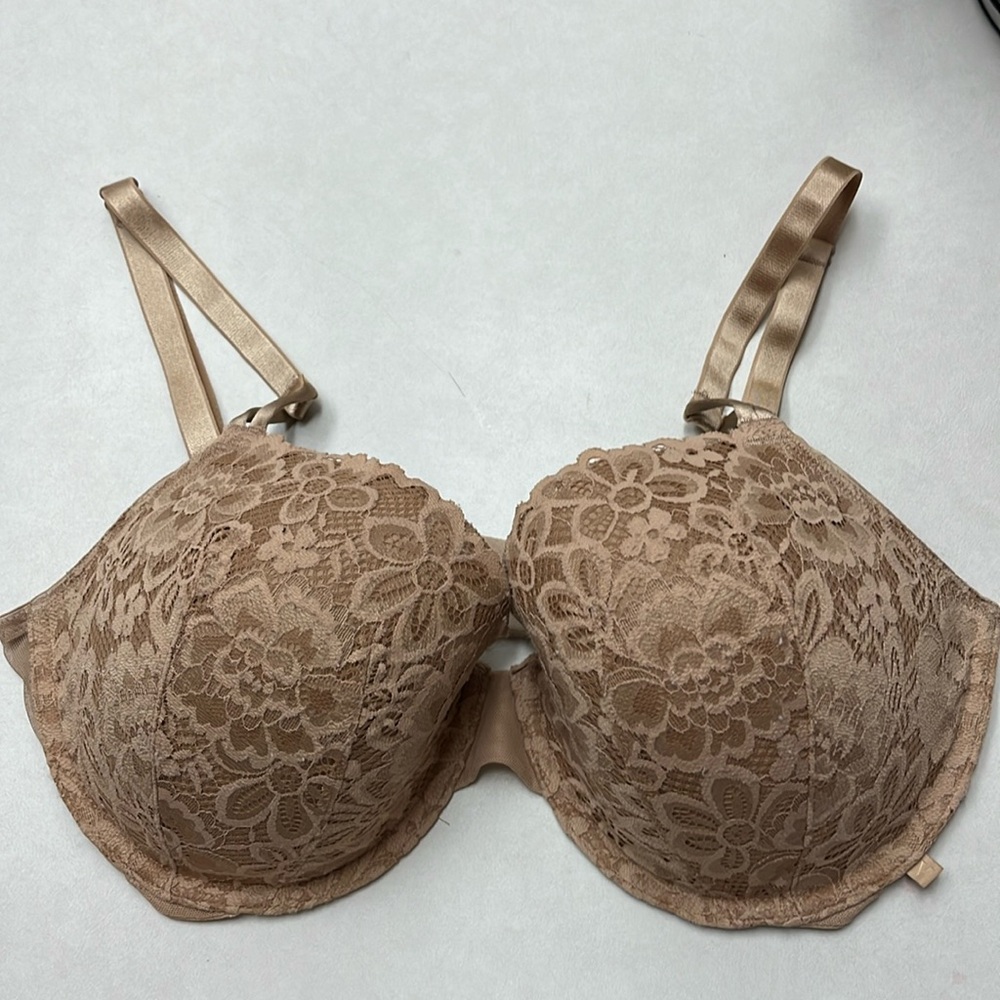 Victoria’s Secret Lined Demi Lace Bra